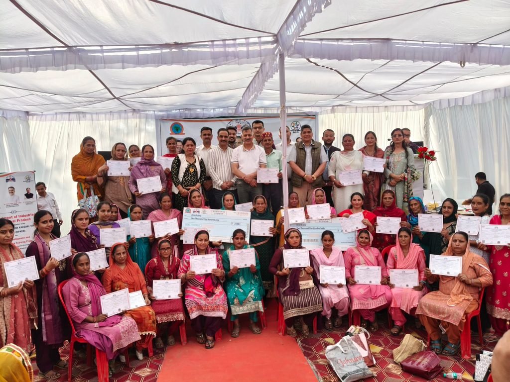 RAMP प्रशिक्षण कार्यक्रम के सफल उम्मीदवारों के लिए प्रमाणपत्र और वजीफा वितरण समारोह आयोजित